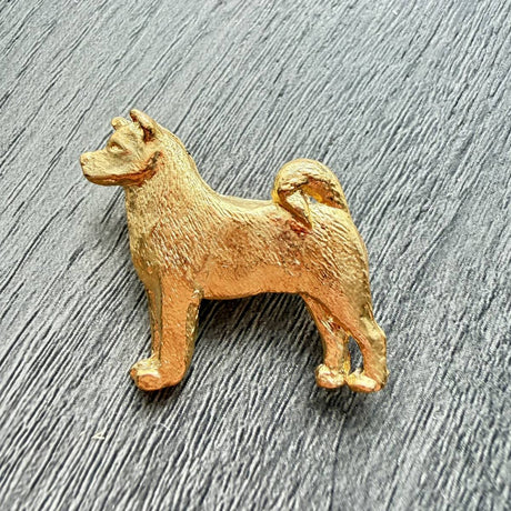 Akita Brooch - Gold Plate | Alden Arts