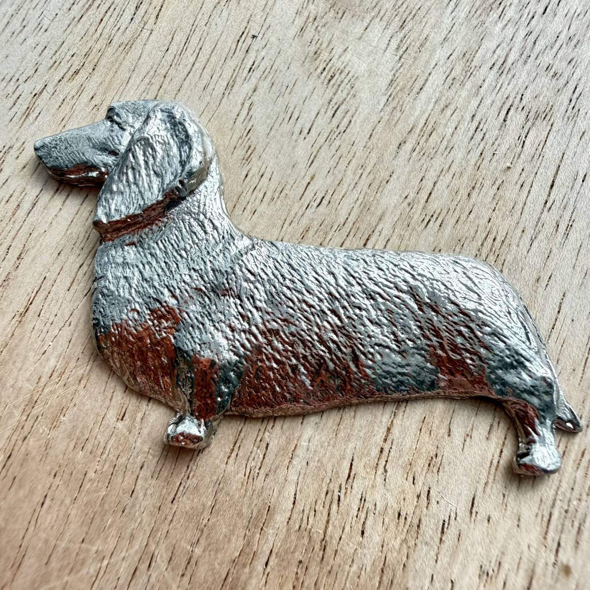 Dachshund Smooth Hair Brooch - Nickel Silver | Alden Arts
